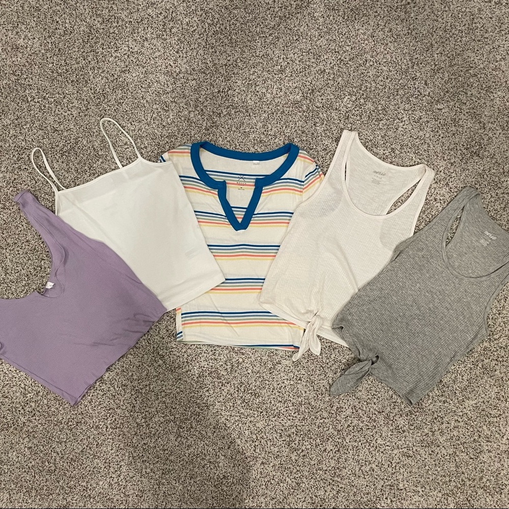 5 basic women’s Small tank tops / crop tops from Pac Sun, Aerie, and Target